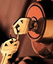 Lock Locksmith Tech Hamilton, OH 513-323-3099 logo-image - cheap-locksmith